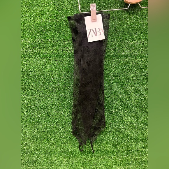 Zara brand new long black floral sheer fingerless gloves - Picture 2 of 2